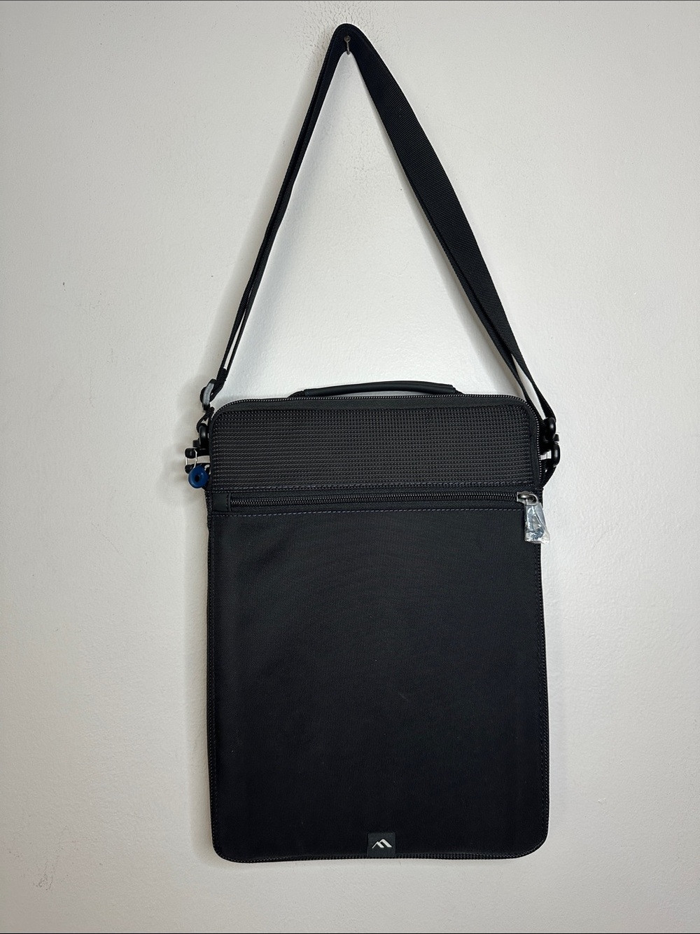 Brenthaven Laptop iPad Tablet Crossbody Shoulder